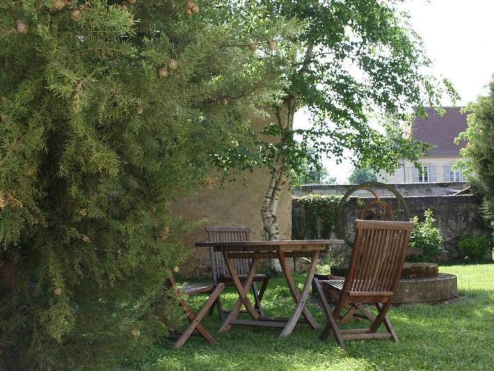 Ruhiges Ferienhaus nahe der Loire, ideal zum Angeln und Wandern in Saint-Hilaire-Fontaine, Nièvre