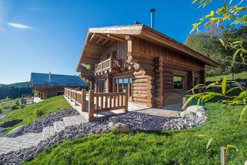 Maison de campagne pour 9 personnes, avec jardin ainsi que jacuzzi et balcon, animaux acceptés à Liézey