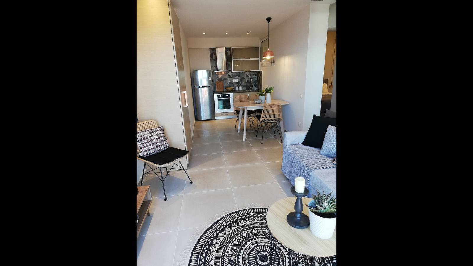 Appartement entier, 2br Suite White gea avec piscine privée no01 in Sporades