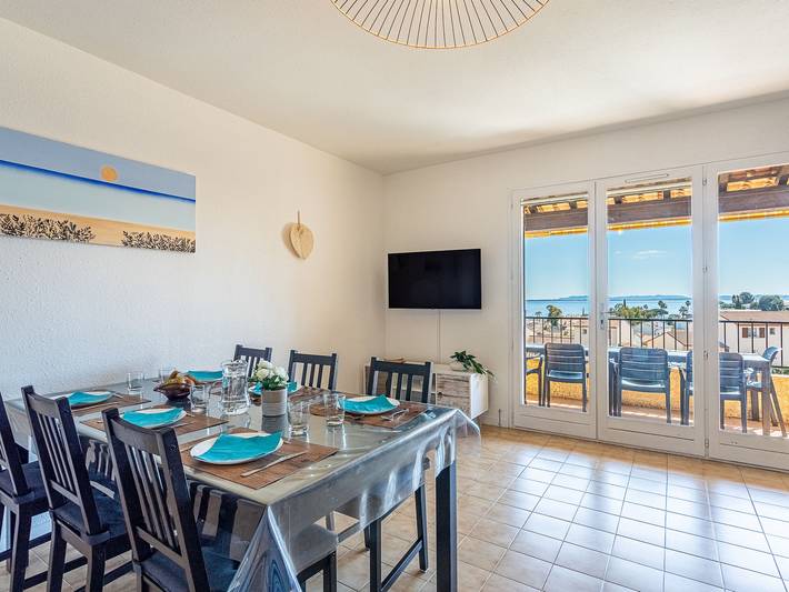 Gîte pour 6 personnes, avec terrasse à Carqueiranne - 4