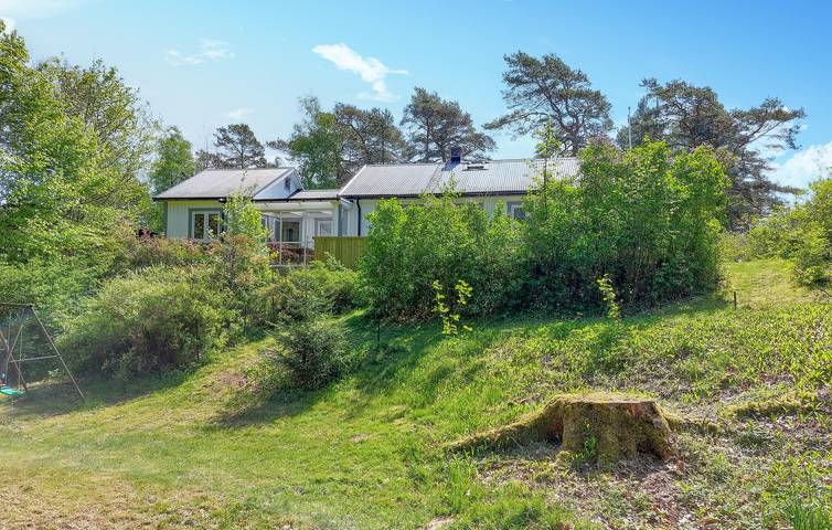 Ferienhaus für 8 Personen, mit Garten und Sauna sowie Terrasse und Ausblick, mit Haustier in Bastad - 2