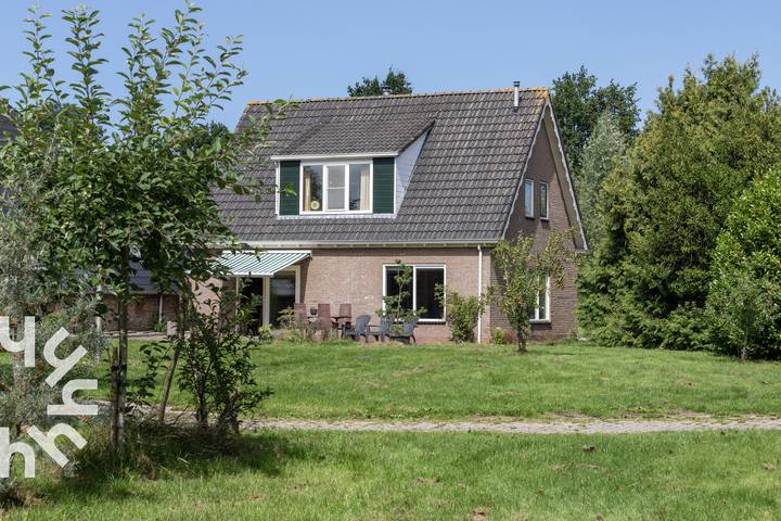 Boerderij voor 6 personen, with Terras and Tuin as well as Sauna in Friesland