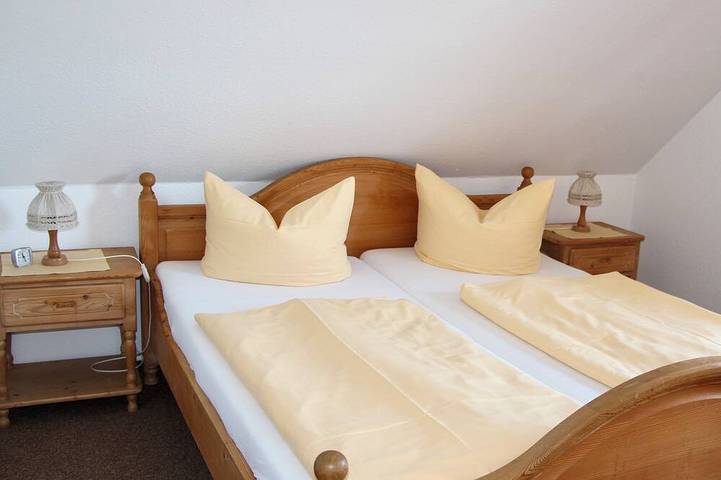 Ganze Wohnung, Gästehaus Reutemann Wg2 - Gemütliche Ferienwohnung in ruhiger zentraler Lage in Strandbad Nonnenhorn, Nonnenhorn