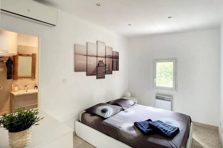 Ganze Wohnung, Gite au Calme Avec Piscine in Noves, Arles und Umgebung