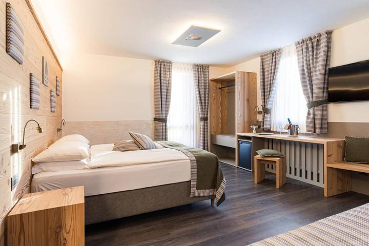 Hotel para 2 personas, con vistas además de sauna y balcón - 1