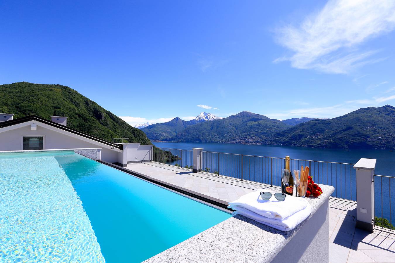 Vacation Rental for 4 Guests in Comune di Plesio, Lake Como