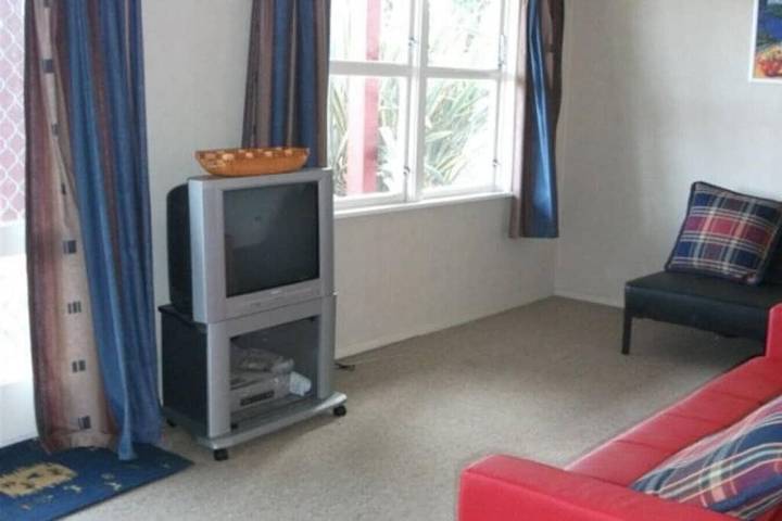 Holiday home for 10 people, with garden and balcony in Taupo