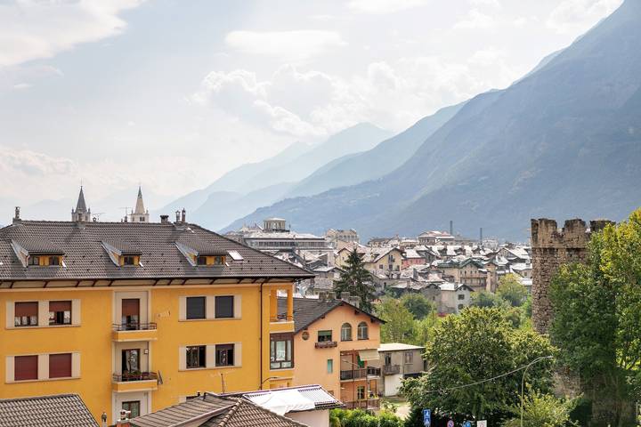 Appartamento per 6 persone, con Balcone ad Aosta