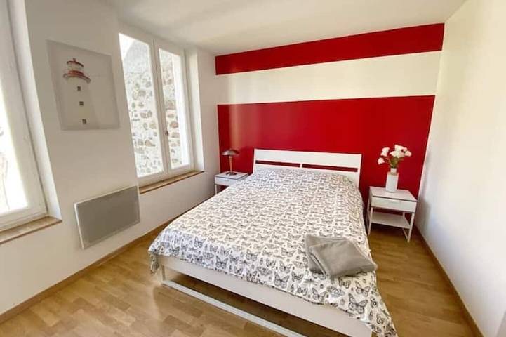 Entire apartment, 022 Stylish & Cozy Large Duplex 92 m² Garden WIFI Smart TV Netflix in Saint-Étienne, Loire
