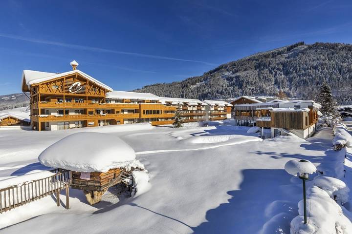 Ferienwohnung für 10 Personen, mit Balkon und Whirlpool sowie Garten und Pool in Flachau - 2