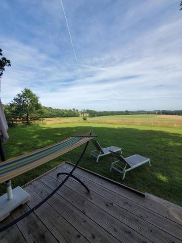 Tente pour 4 personnes, avec piscine ainsi que jardin et vue, animaux acceptés en Dordogne