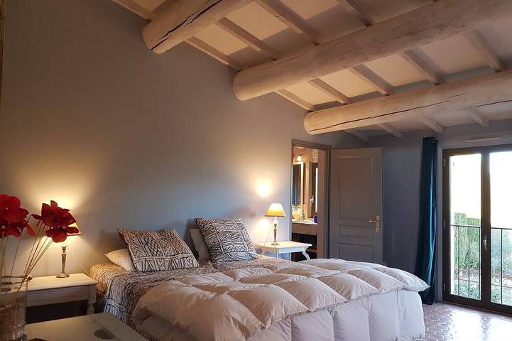 Location de vacances pour 8 personnes, avec jardin à Saint-Cannat - 3