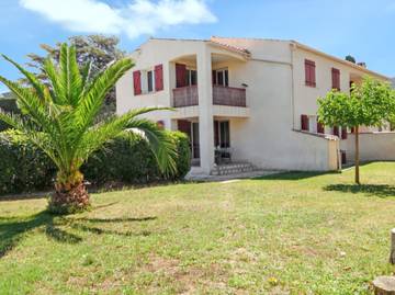 Gîte pour 4 personnes, avec terrasse dans Plage de Saint-Cyr sur Mer Les Lecques