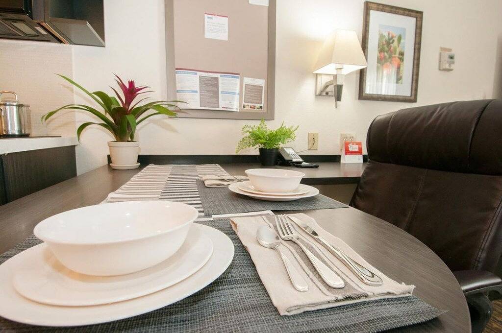 Vacation Day Is Always A Great Idea! Pets Allowed, Near Ponderosa Park in Garden Grove, Orange County