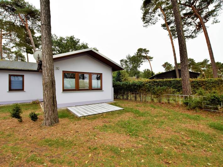 Bungalow für 3 Personen, mit Terrasse und Garten am Salzhaff