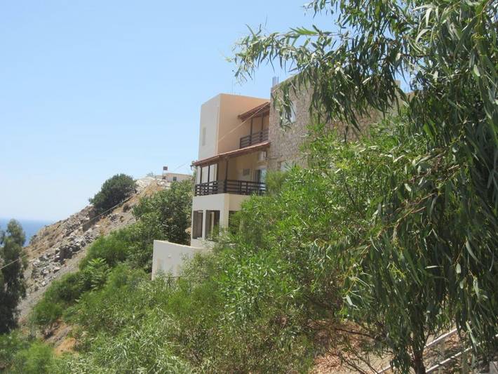Appart’hôtel pour 3 personnes, avec Balcon et Terrasse ainsi que Jardin et Bassin pour enfant