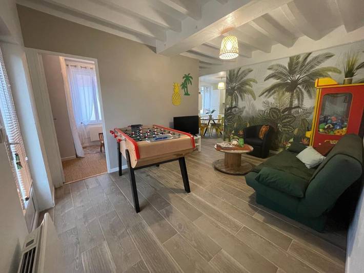 Location de vacances pour 5 personnes, avec vue et jardin à Villeny - 4