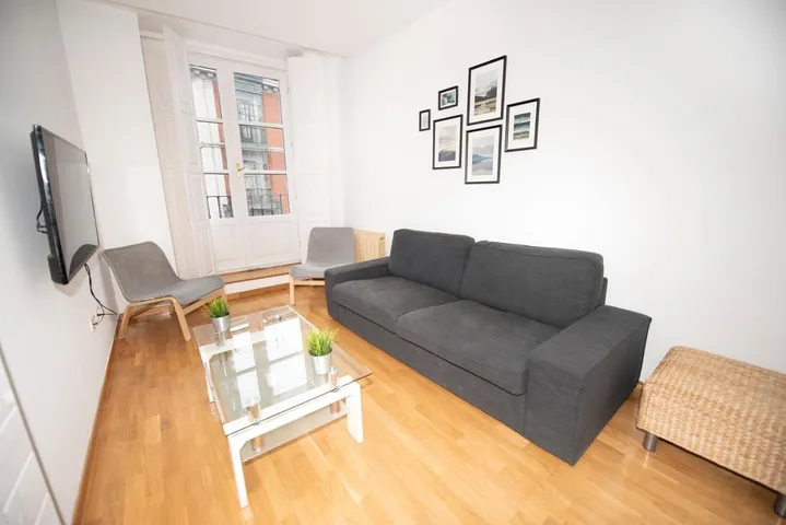 Apartamento de vacaciones para 7 personas, con balcón - 1