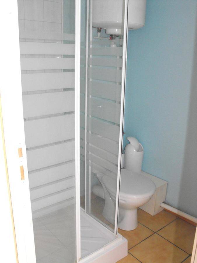 Gîte pour 3 personnes, avec jardin ainsi que terrasse et vue à Boulazac - 4