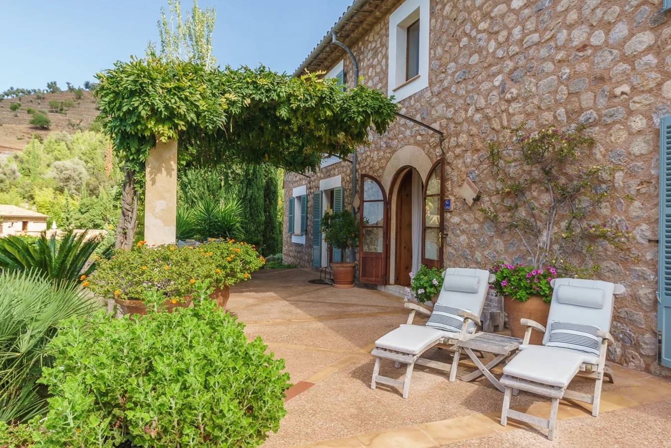 Lujosa Villa Sa Tanca con piscina y un precioso jardín in Deyá, Costa de Mallorca