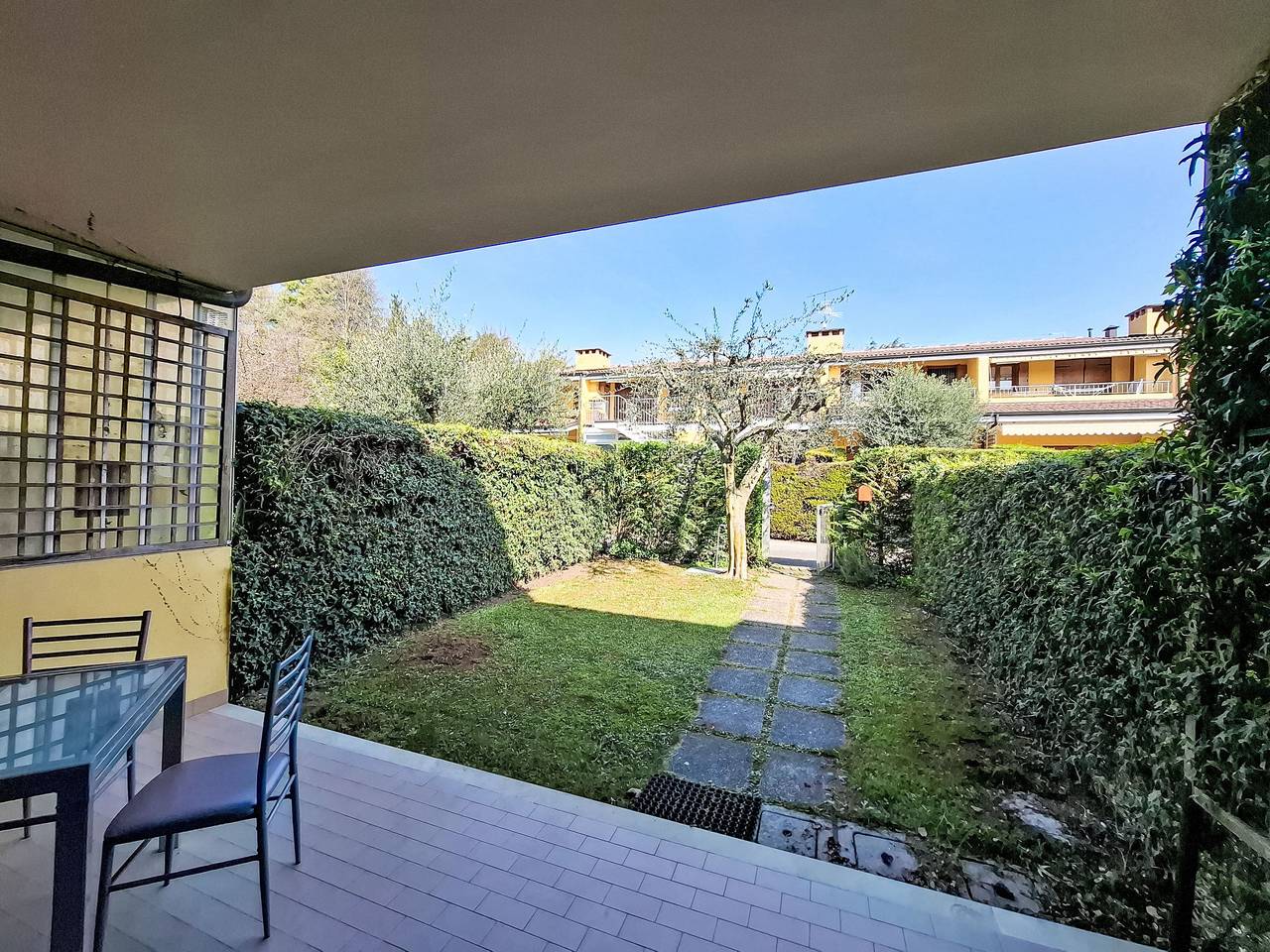 Appartamento intero, Accogliente appartamento vicino al Lago di Garda con parcheggio e terrazza in Colà, Lazise