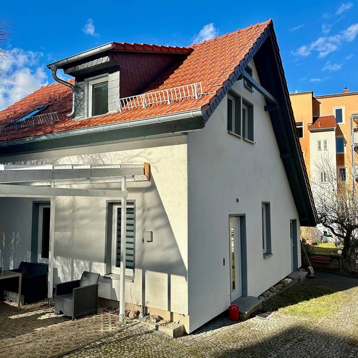Ferienhaus für 8 Personen, mit Garten in Saaleland