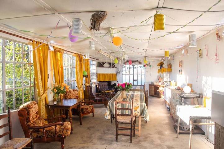 Ferienhaus für 8 Personen, mit Terrasse und Garten sowie Pool - 1