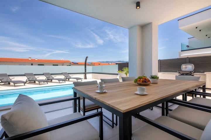 Villa pour 8 personnes, avec vue sur l’océan ainsi que piscine et balcon à Klimno - 3