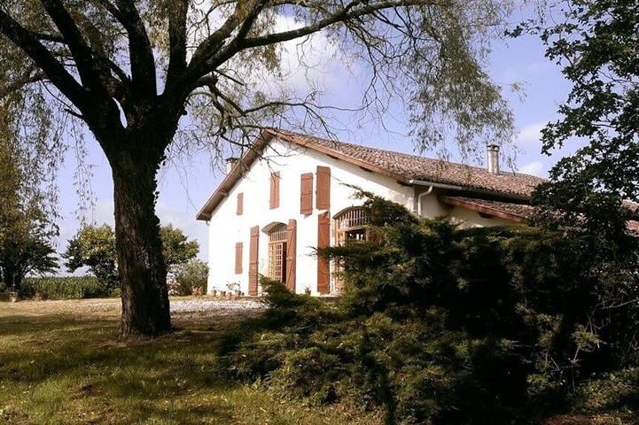 Location de vacances pour 12 personnes, avec jardin, animaux acceptés à Saint-Lon-les-Mines