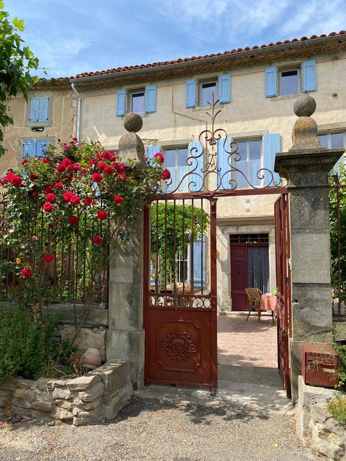 Chambre d’hôte pour 2 personnes, avec piscine ainsi que terrasse et jardin à Peyriac-Minervois