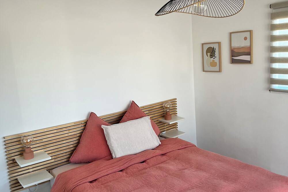 Exceptional!!!  Cosy, comfortable house just a stone's throw from the beach. in Portsall, Ploudalmézeau