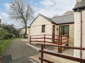 Bungalow for 4 People in Cornwall, South West England, Photo 1