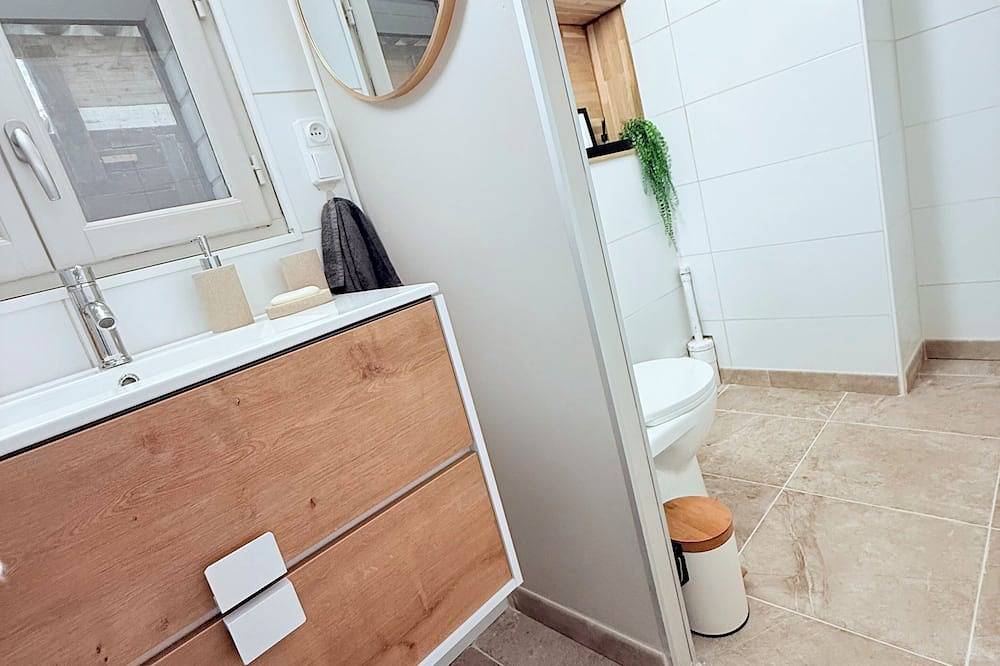 Maison mon Ptit Bonheur en Bord de lac in Changey, Haute-Marne