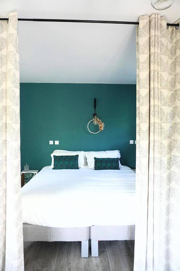 Chambre d’hôte pour 2 personnes, avec Terrasse et Jardin