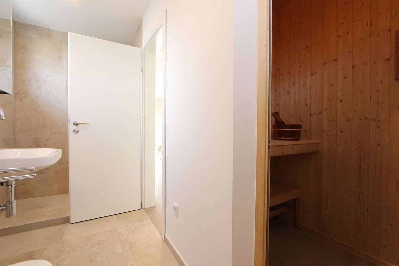 Ganze Wohnung, Ferienwohnung Haus Kirchweg 9a Meerzeit Og links in Kellenhusen, Ostholstein