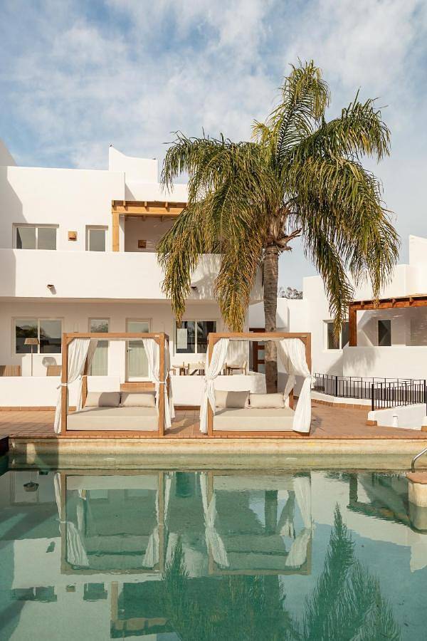 Apartamento para 6 personas, con Balcón y Terraza además de Jardín y Piscina en Agua Amarga