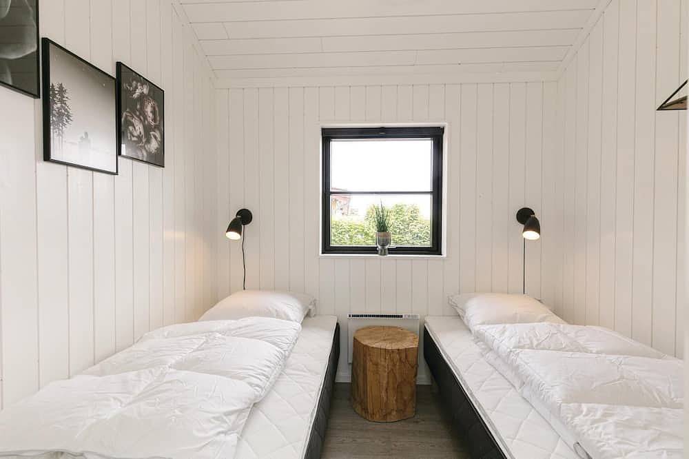 Beautiful home in Nexø with Wifi in Balka, Bornholm