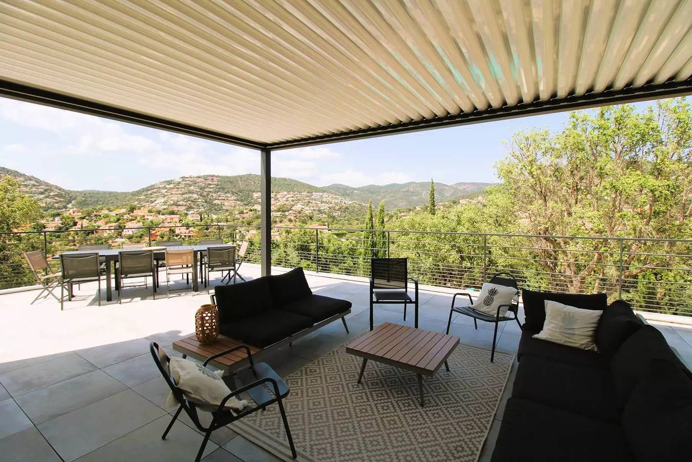 Villa pour 8 personnes avec piscine privée à La Londe-Les-Maures in La Londe-les-Maures, Côte méditerranéenne (France)