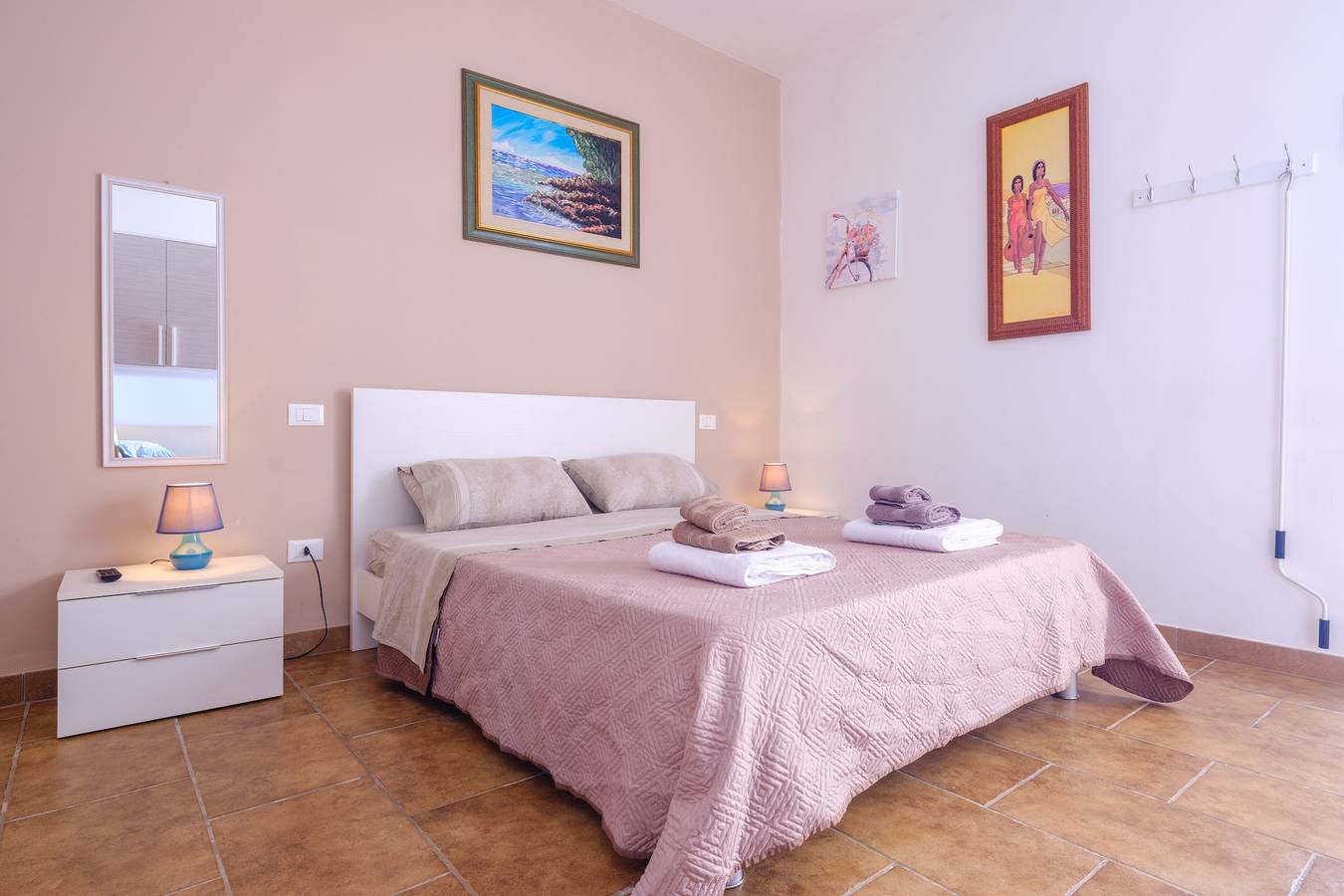 Ganzes Studio, Ferienwohnung 'Mamba House 2' mit privater Terrasse, Gemeinschaftsgarten und Klimaanlage in Borgagne, Melendugno