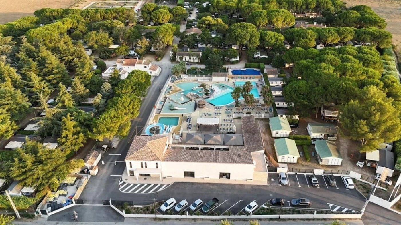 Camping 4 étoiles - Piscine - ccb0hei in Lunel, Côte d'Améthyste