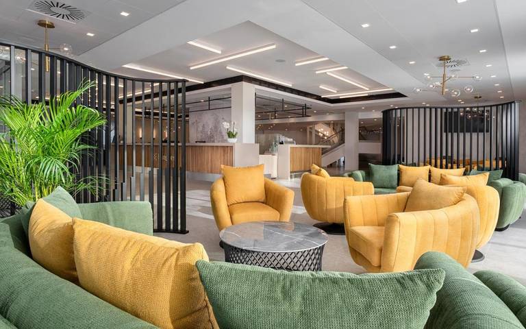 Hotel dla 2 osób, z sauna i taras oraz basen, zwierzęta dozwolone w Eger