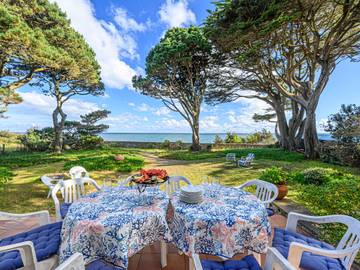 Gîte pour 9 personnes, avec jardin et balcon dans Plage de la Légenèse
