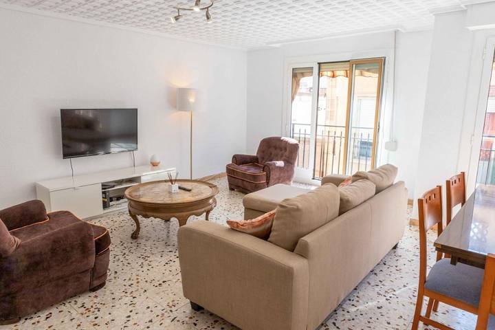 Apartamento de vacaciones para 5 personas, con vistas y balcón - 1