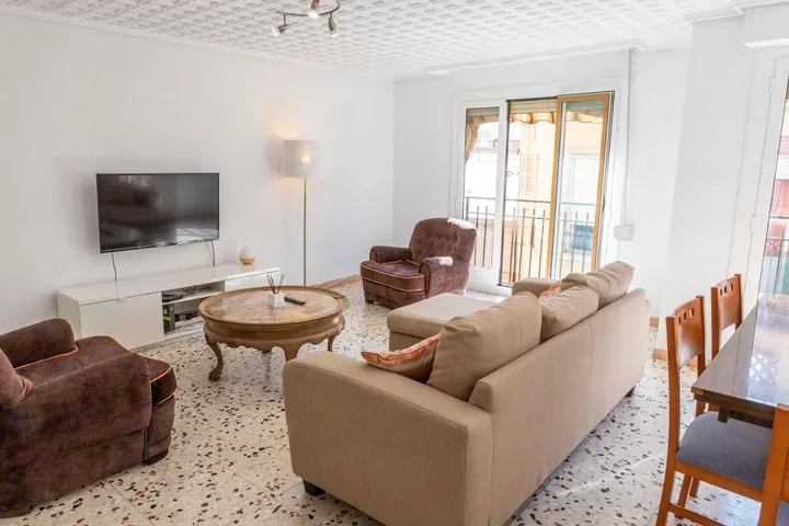 Apartamento de vacaciones para 5 personas, con balcón y vistas - 1