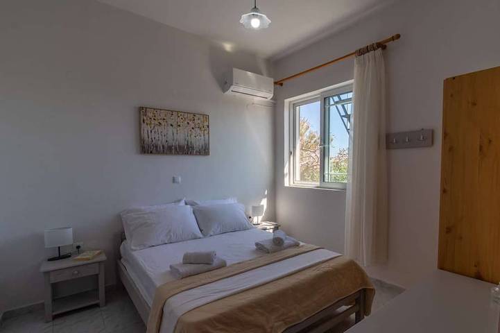 Ferienwohnung für 5 Personen, mit Balkon und Garten in Afantou - 2