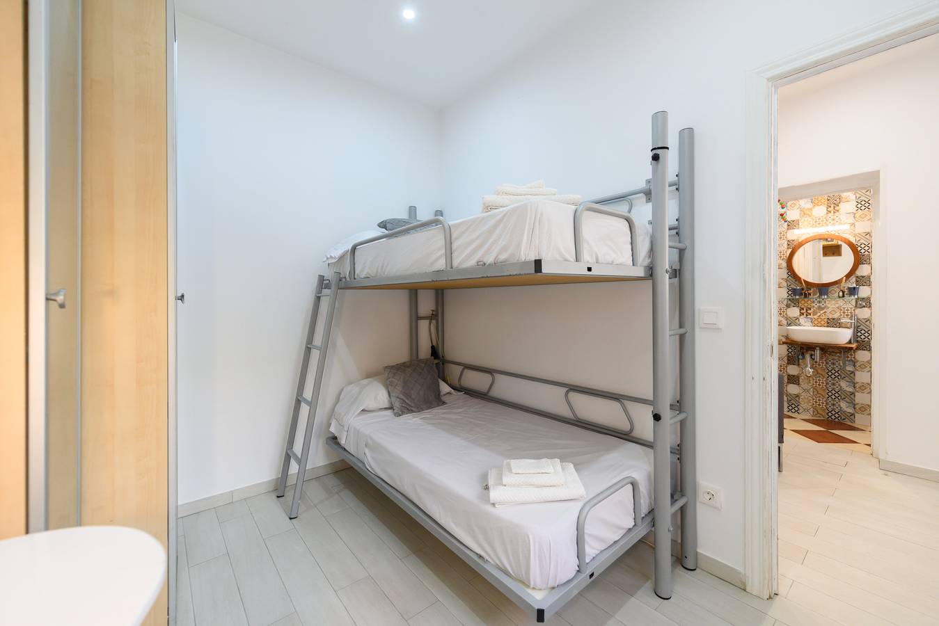 Apartamento entero, M (Sfu71) Acogedor Piso con Terraza y Espacios par in Madrid, Provincia de Madrid