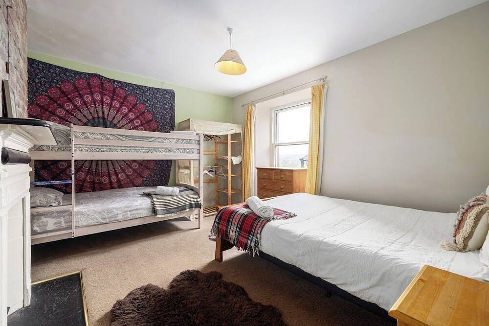 Large 9-Bed Wicklow Retreat • Sleeps 18+ • Valley Views • Sauna • Parking in County Wicklow