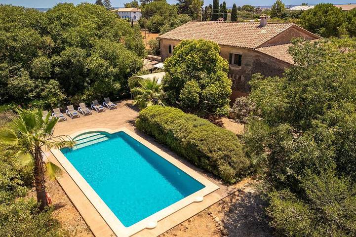 Casa vacanza per 8 persone, con giardino e piscina - 1