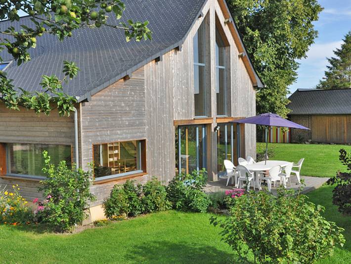 Gîte pour 10 personnes, avec Terrasse et Jardin