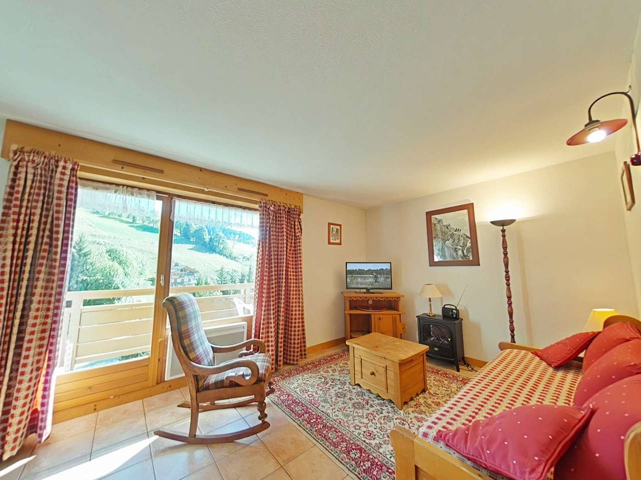 Apartamento entero, Appto 3 piezas, 6 plazas, cerca de comercios y pistas, parking incluido, acepta mascotas in Chinaillon, Le Grand-Bornand